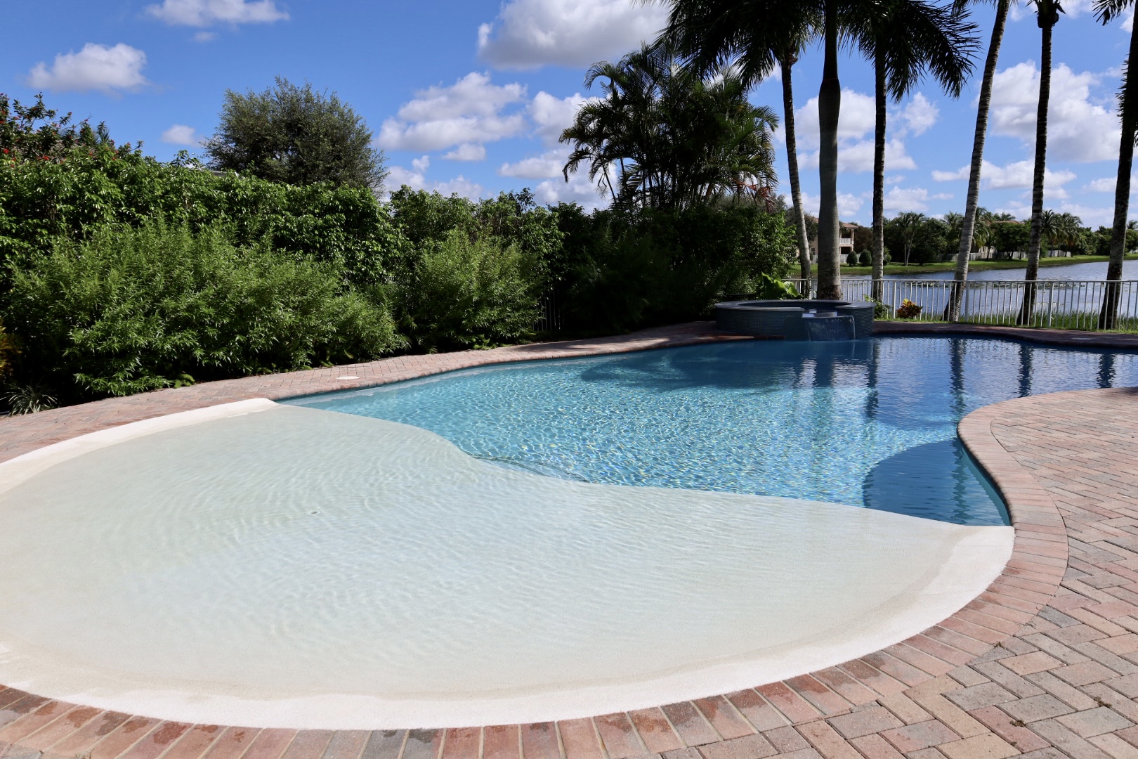 Freeform Pool with Spa